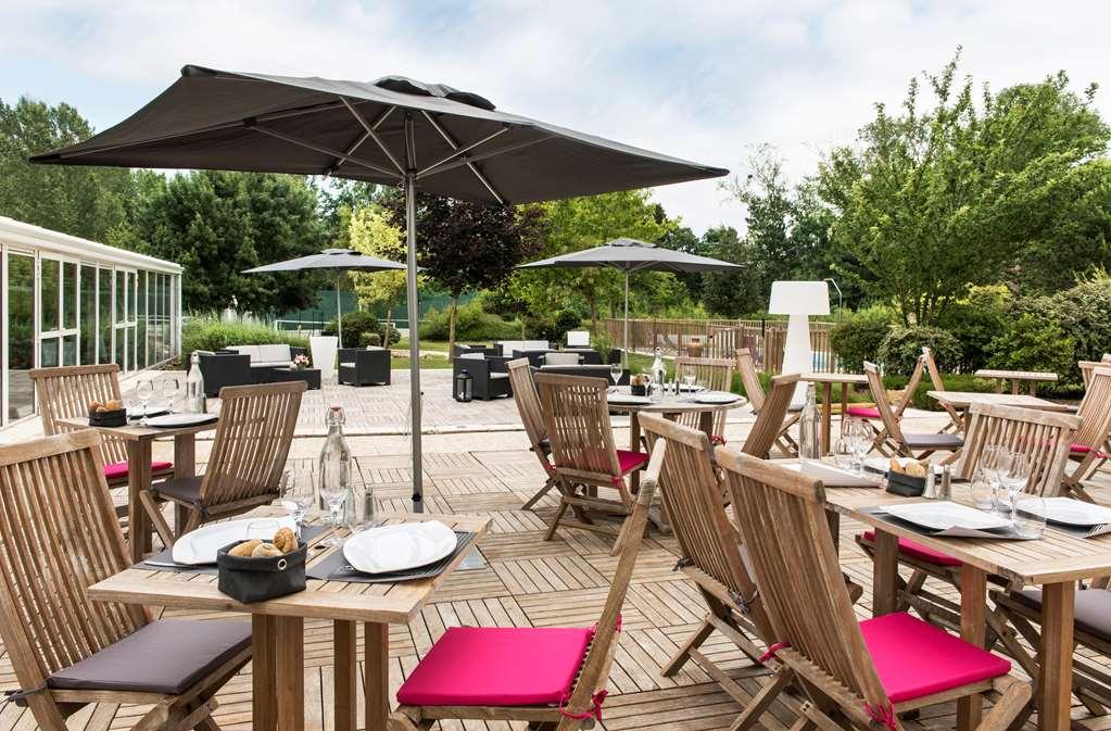 Kyriad Tours - Joué-lés-Tours Restoran gambar